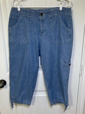 G.H. Bass & Co Women’s 14 Light Denim Chambray Cargo Capris Drawstring Hem Cuffs